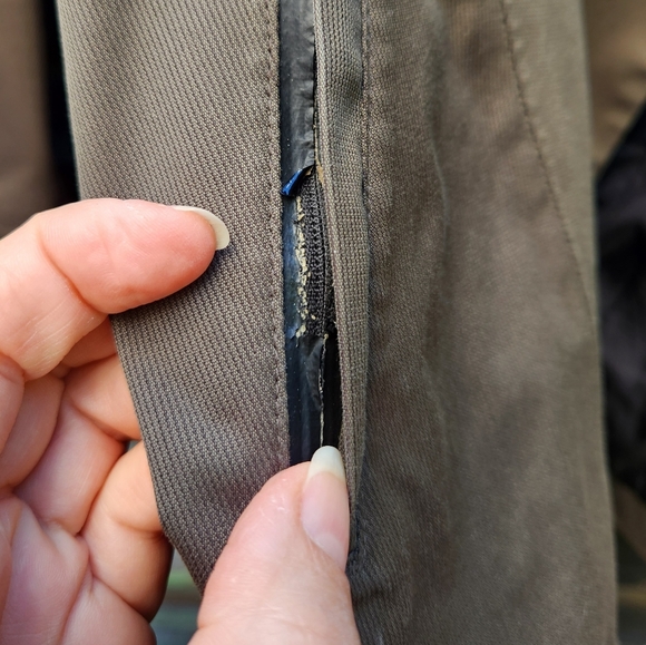 EUC: NAU brand Urbane Women's Ski/Rain Jkt - Olive Grn - Picture 9 of 9